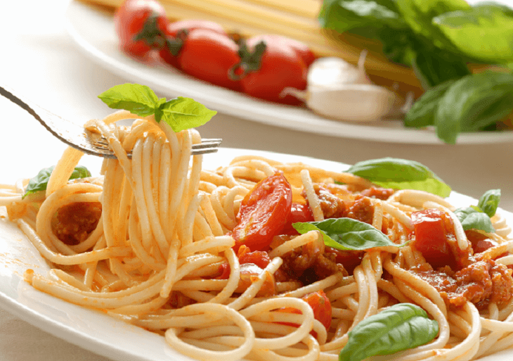 Cestoviny - špagety s omáčkou