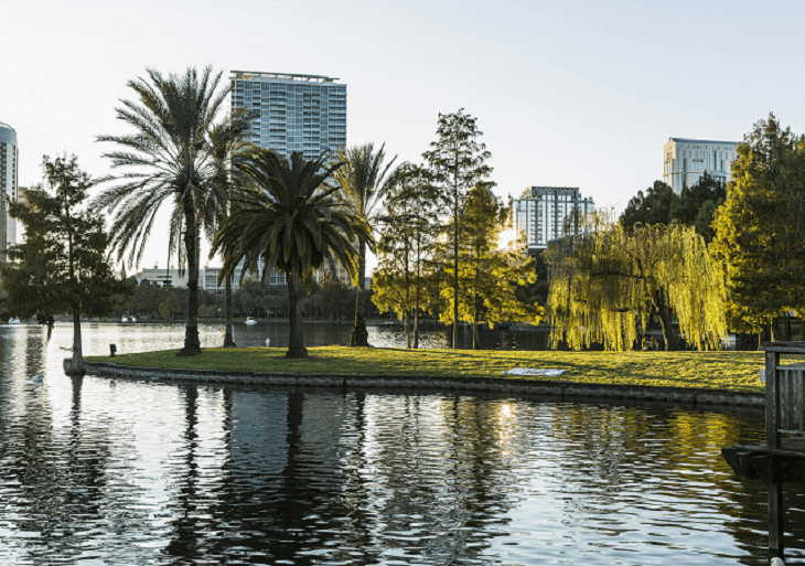 Pohľad na krajinku floridského Orlanda